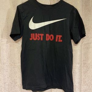 Nike T-shirt